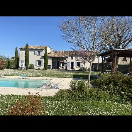 Villa Avec Piscine Soyaux